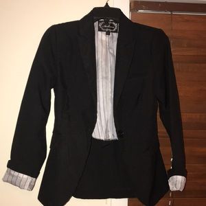 Black blazer !